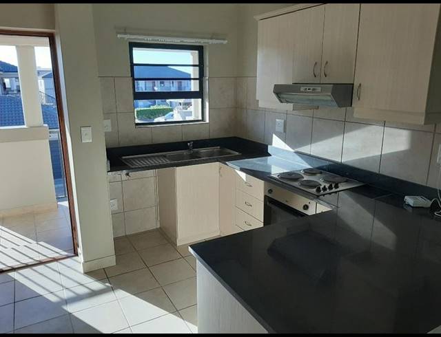 2 BEDROOM PROPERTY TO RENT IN BURGUNDY ESTATE
